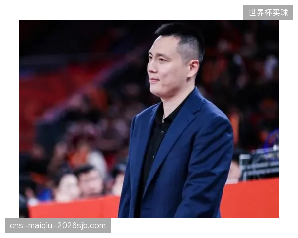 总决赛健康对决：上海队内线伤病或成系列赛转折点，考验卢伟指导的阵容轮换智慧。